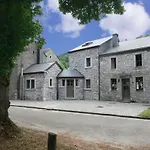 Spacious Place In 哈穆瓦尔